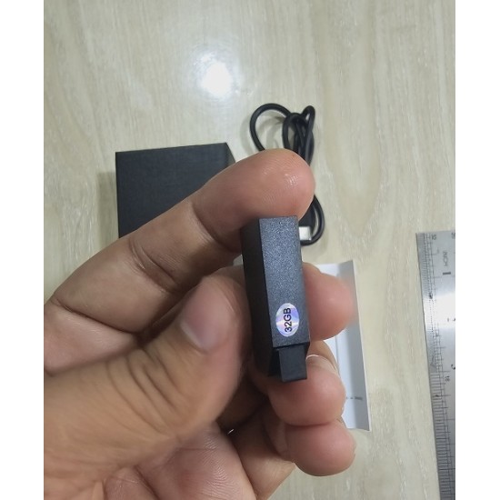 AR44 Super Mini Voice Recorder 32GB Memory Sound Recorder 1.5 inch size